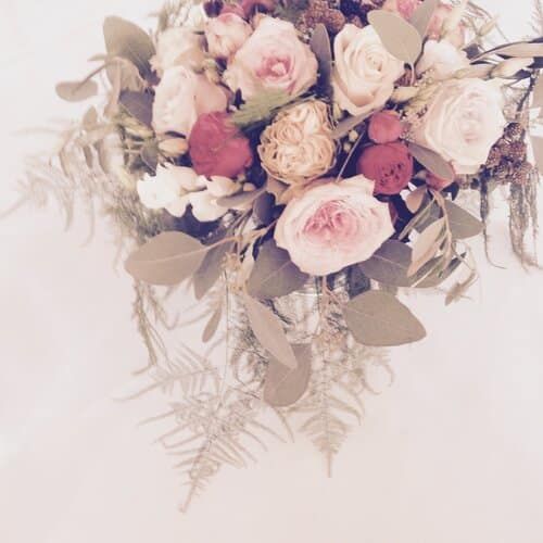 Blomster bundet af Fiol Blomster