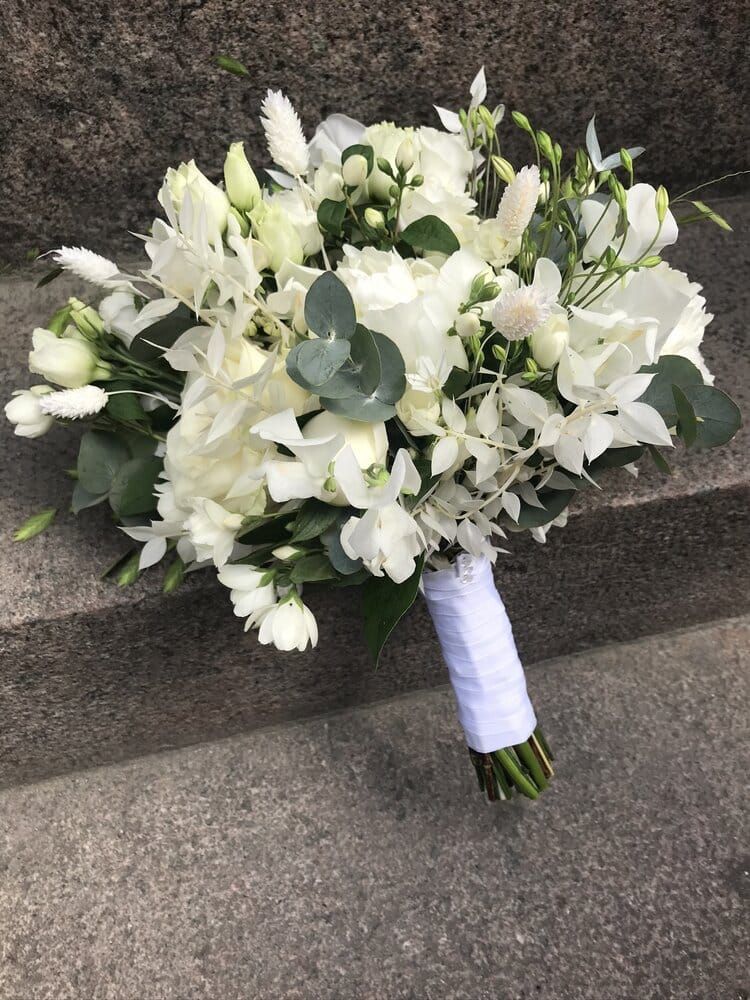 Blomster bundet af Fiol Blomster